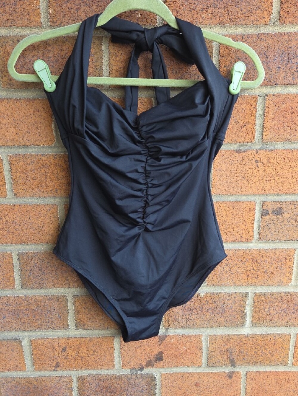 Cupshe Halter One-Piece Swimsuit - Picture 10 of 10
